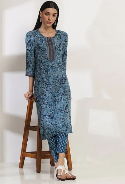 stylish kurtas for women in valanchery | elegant kurta for every occasion
